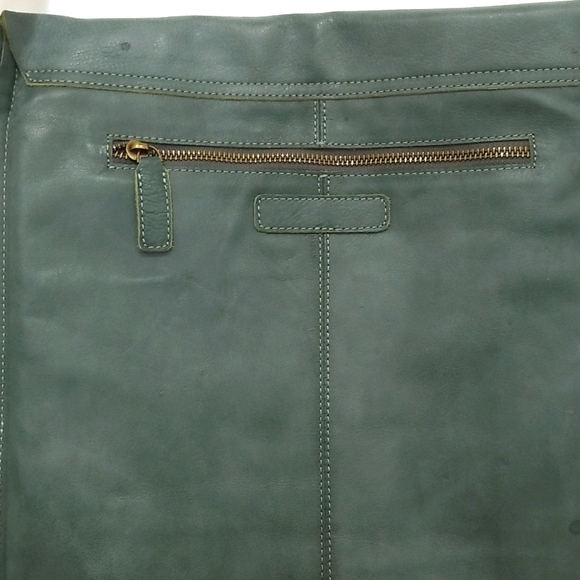 Leather green boho crossbody fringed flap purse NWOT - Picture 5 of 9